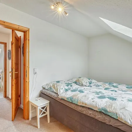 Awesome Apartment In Klanxbuell With Wifi דירה *